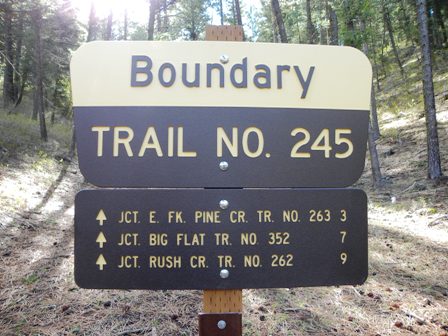 Boundary Trail Sign